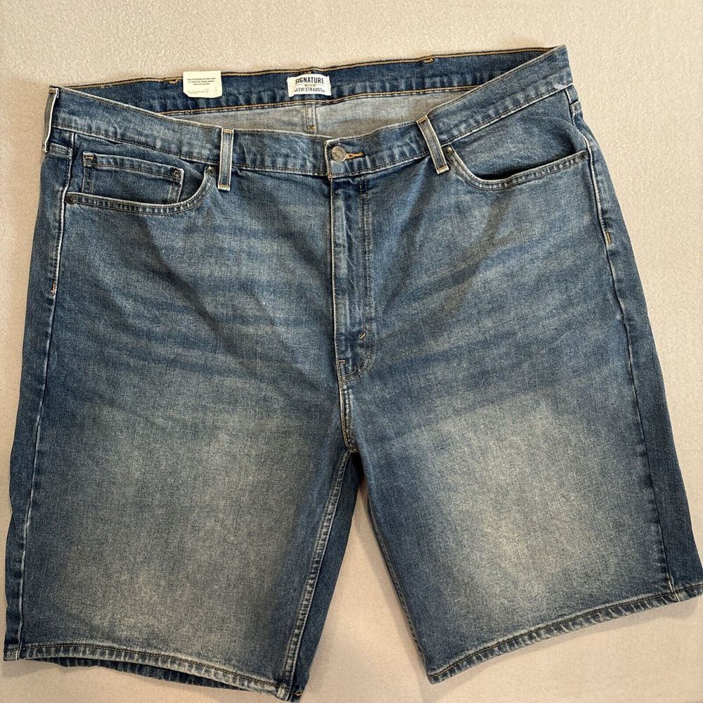 NWT‎ Levi's Signature 42w BLUE DENIM Gold Label Men's Jean Shorts FAST SHIPPING